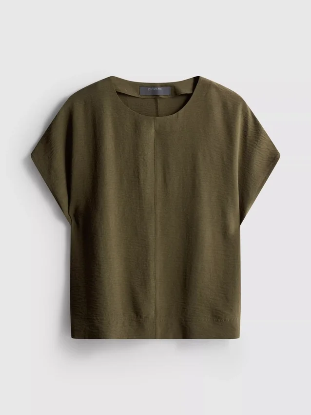 Relaxed round neck air flow tee