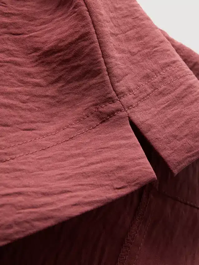 Relaxed round neck air flow tee