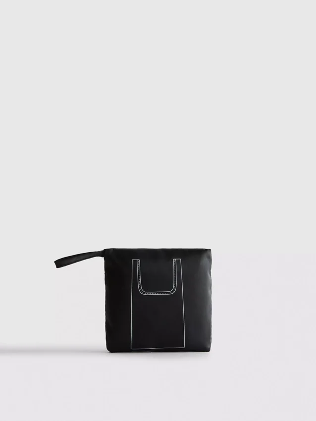 Reusable foldaway tote bag