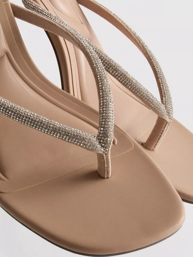Rhinestone toe post heeled sandals