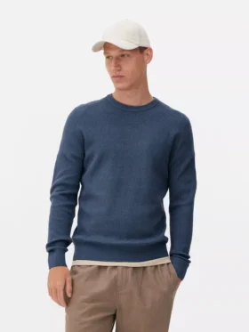 Ribbed crew neck sweater