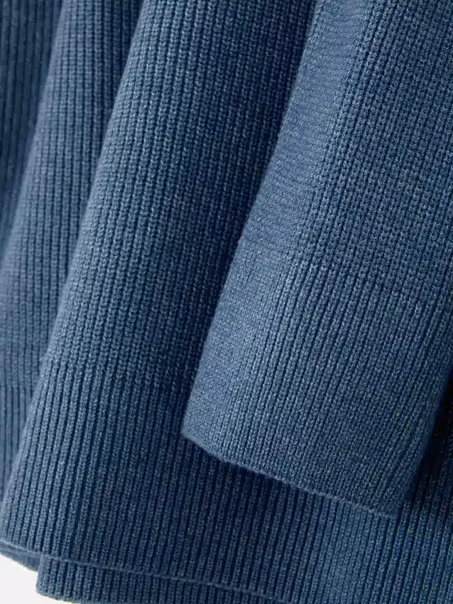 Ribbed crew neck sweater