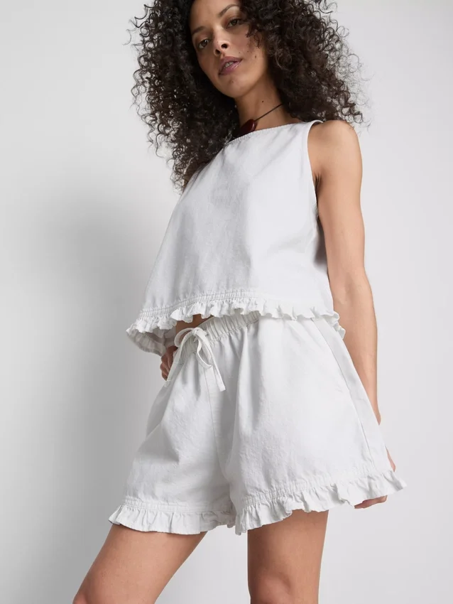 Ruffle hem denim shorts
