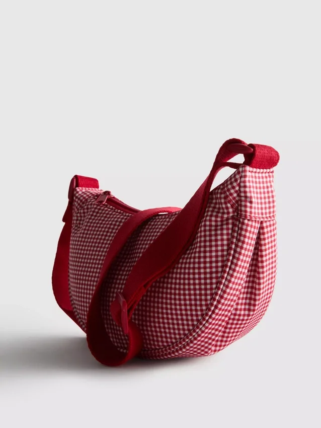 Saddle crossbody bag