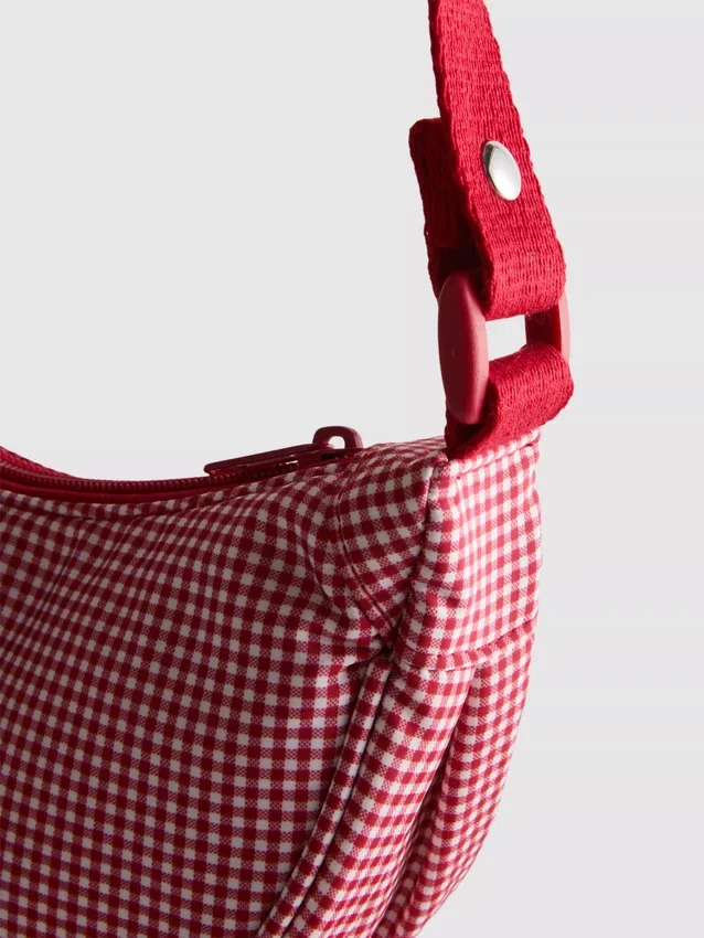 Saddle crossbody bag