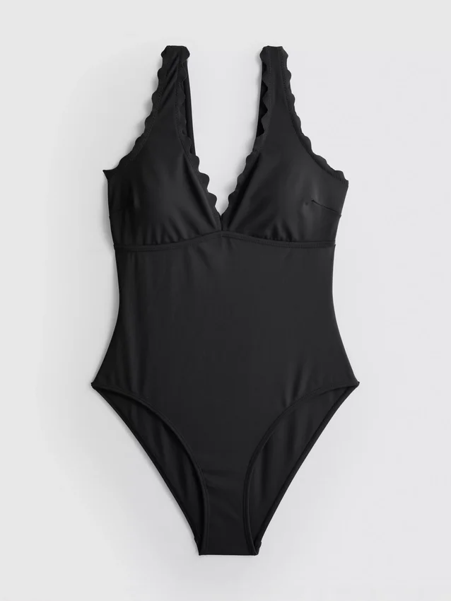 Scallop control swimsuit