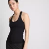 Scoop neck active tank top
