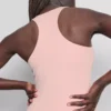 Scoop neck active tank top