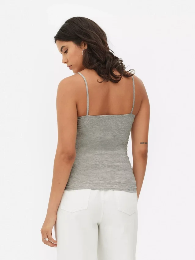 Scoop neck stretch cami
