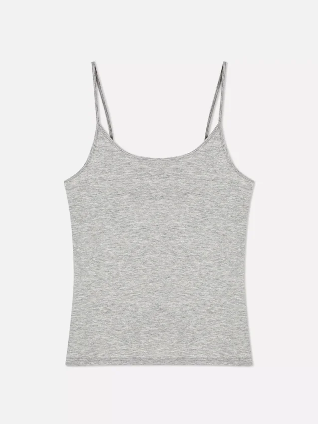 Scoop neck stretch cami