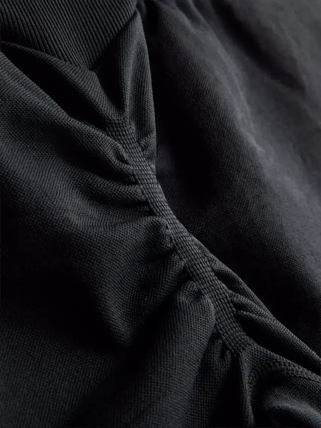 Seamless active contour shorts