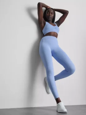 Seamless active leggings