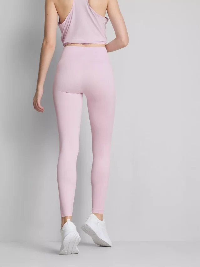 Seamless active leggings