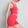 Seamless active shorts