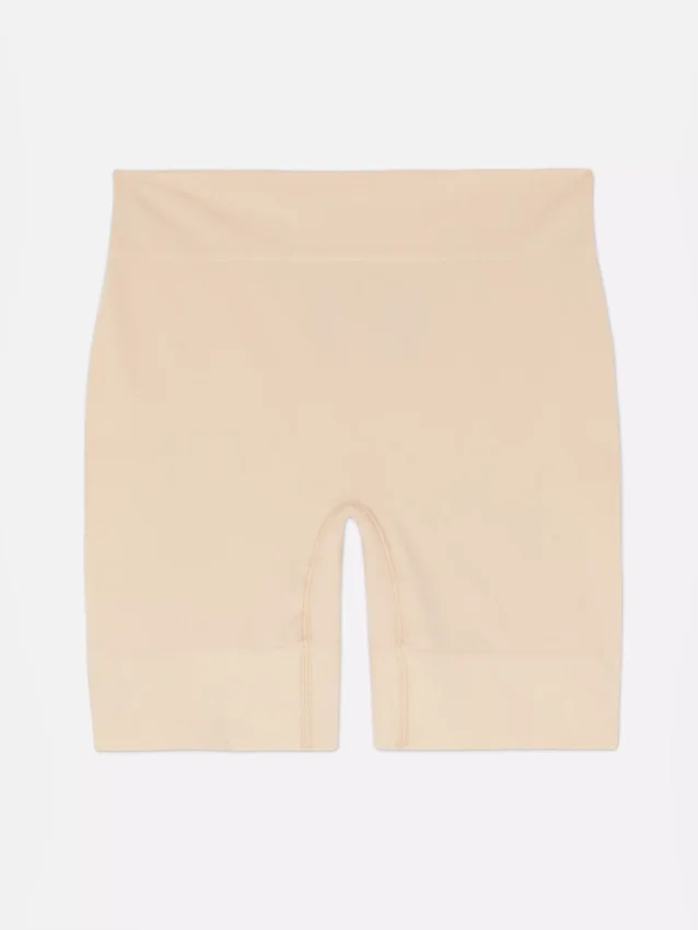 Seamless anti-chafing cycle shorts