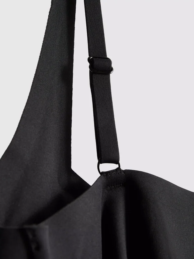 Seamless built-in bra cami