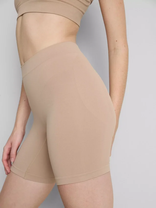 Seamless bumlift shorts