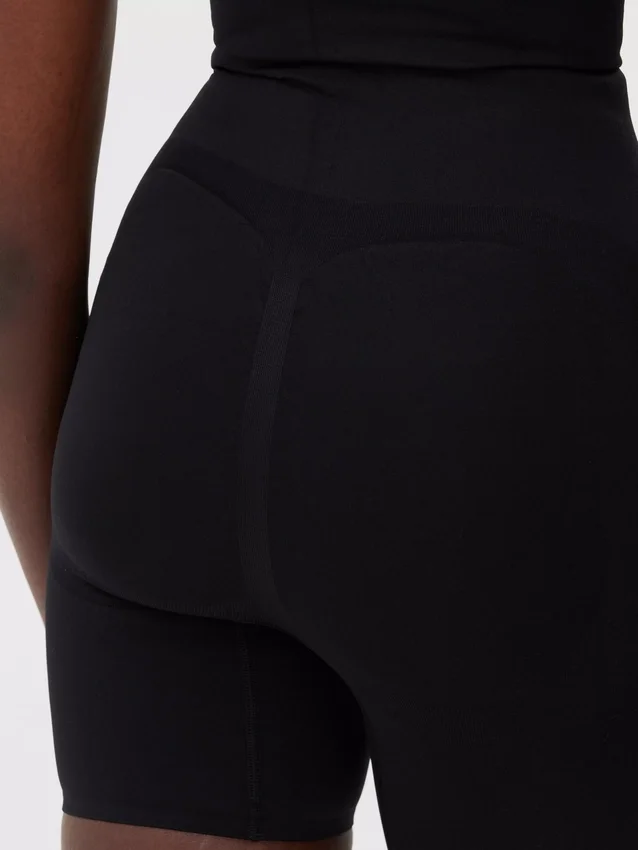 Seamless bumlift shorts