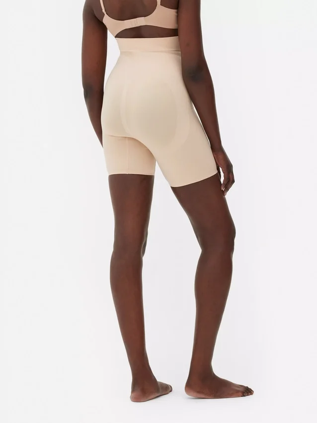 Seamless bumlift shorts