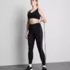 Seamless cross-back active crop top