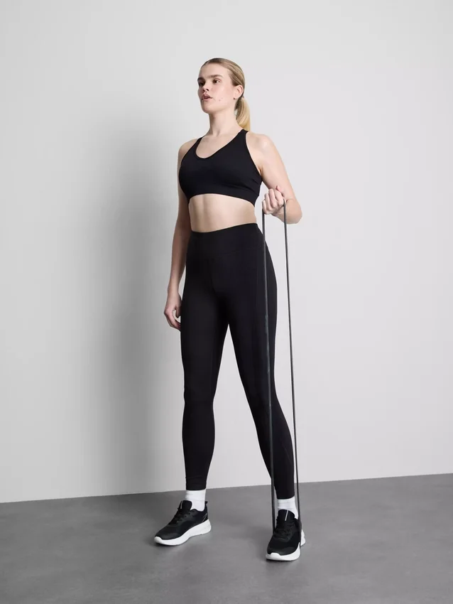 Seamless cross-back active crop top