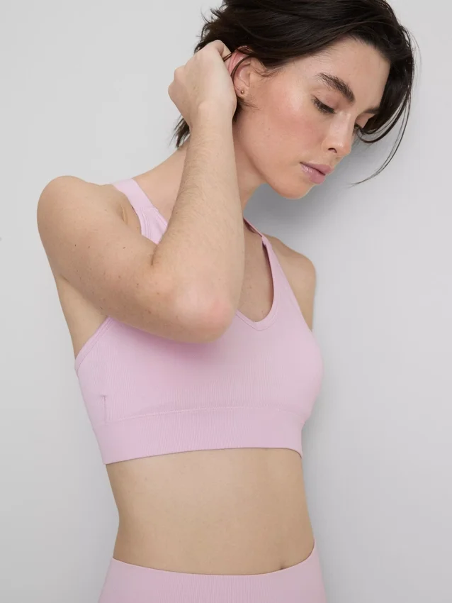 Seamless cross-back active crop top
