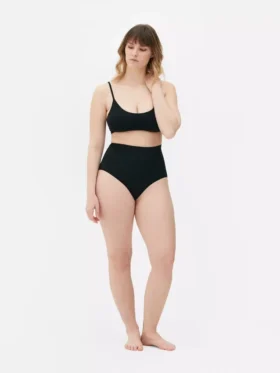 Seamless high waist shapewear briefs
