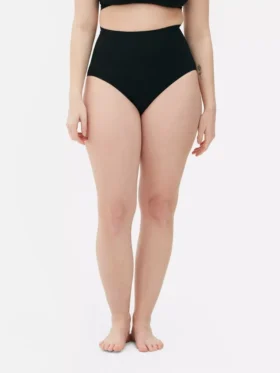 Seamless high waist shapewear briefs