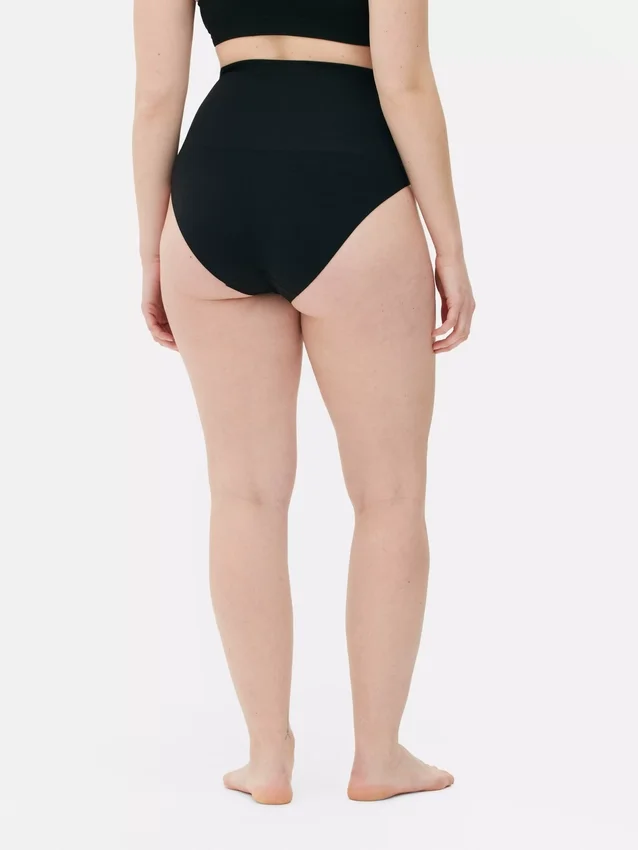 Seamless high waist shapewear briefs