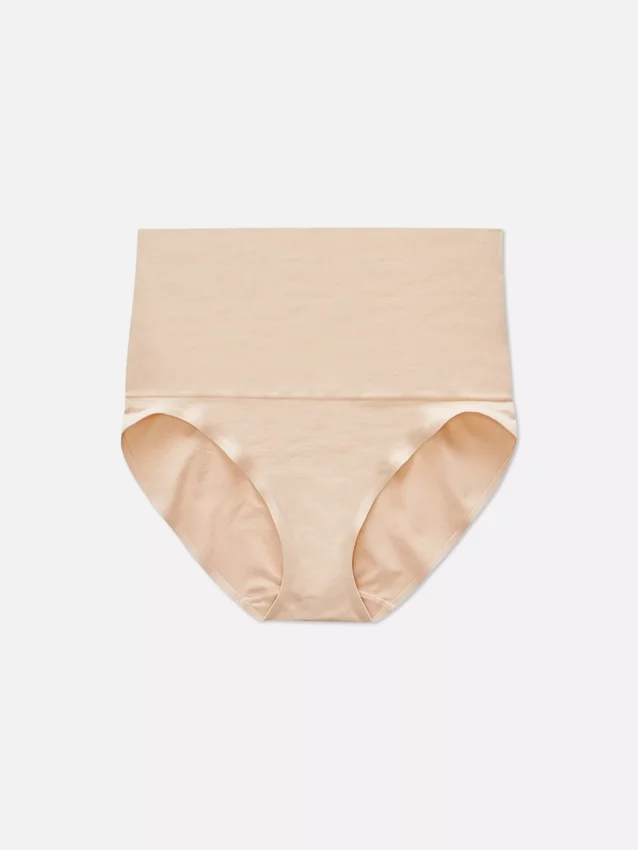 Seamless high waist shapewear briefs