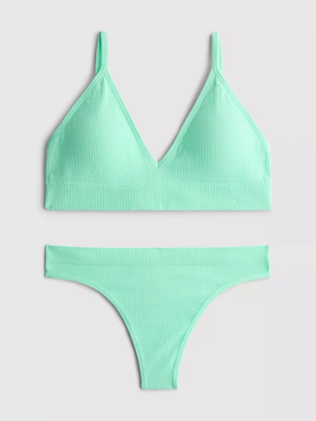 Seamless padded triangle bra and thong set