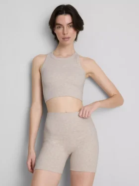 Seamless ribbed active shorts