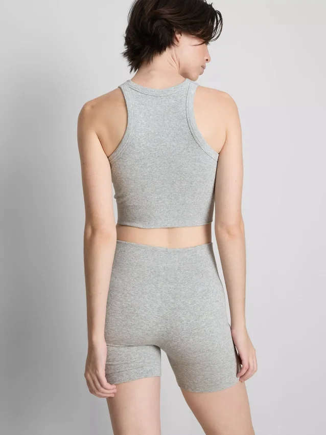 Seamless ribbed crop tank