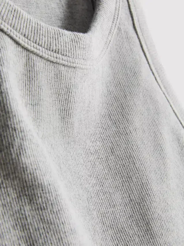 Seamless ribbed crop tank