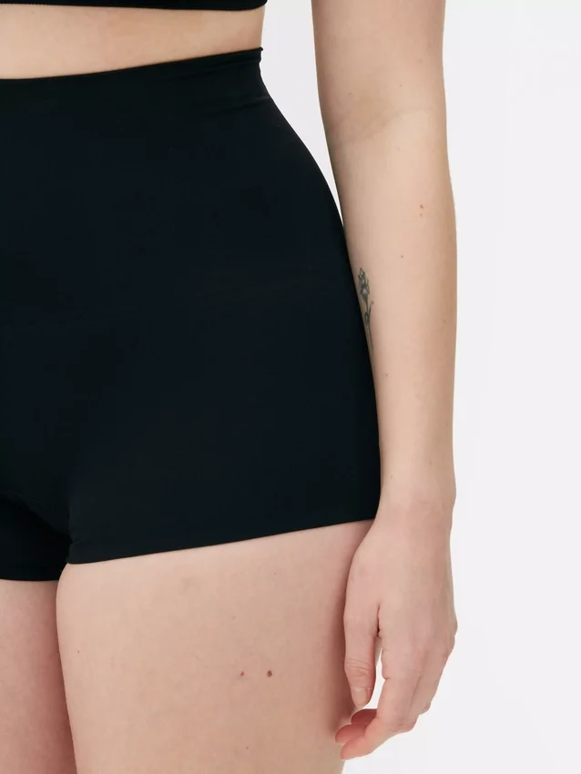 Seamless shaper shorts