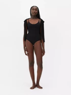 Seamless shapewear bodysuit