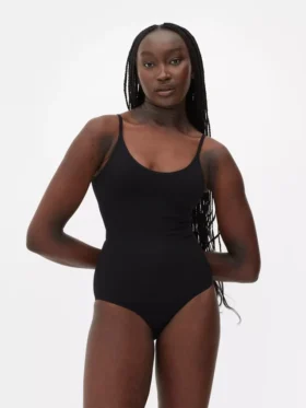 Seamless shapewear bodysuit