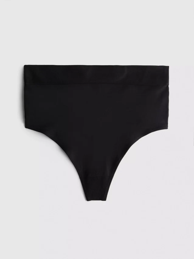 Seamless shapewear thong