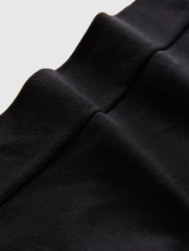 Seamless shapewear thong