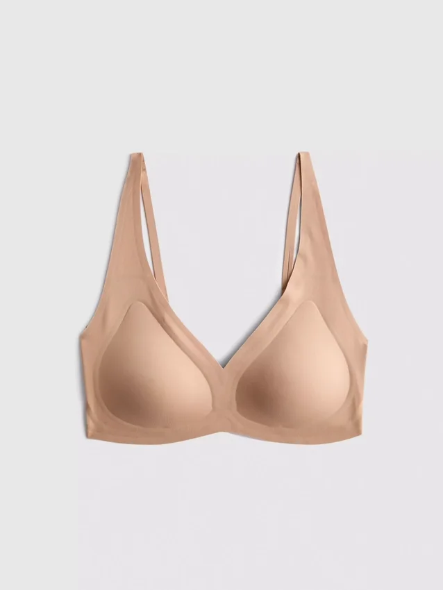 Seamless smoothing bralette