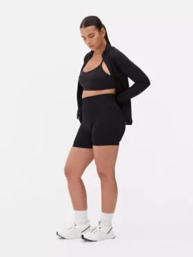 Seamless yoga shorts