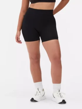 Seamless yoga shorts