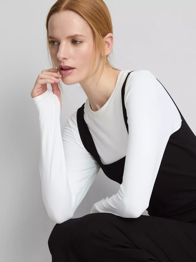 Second skin square neck midi dress
