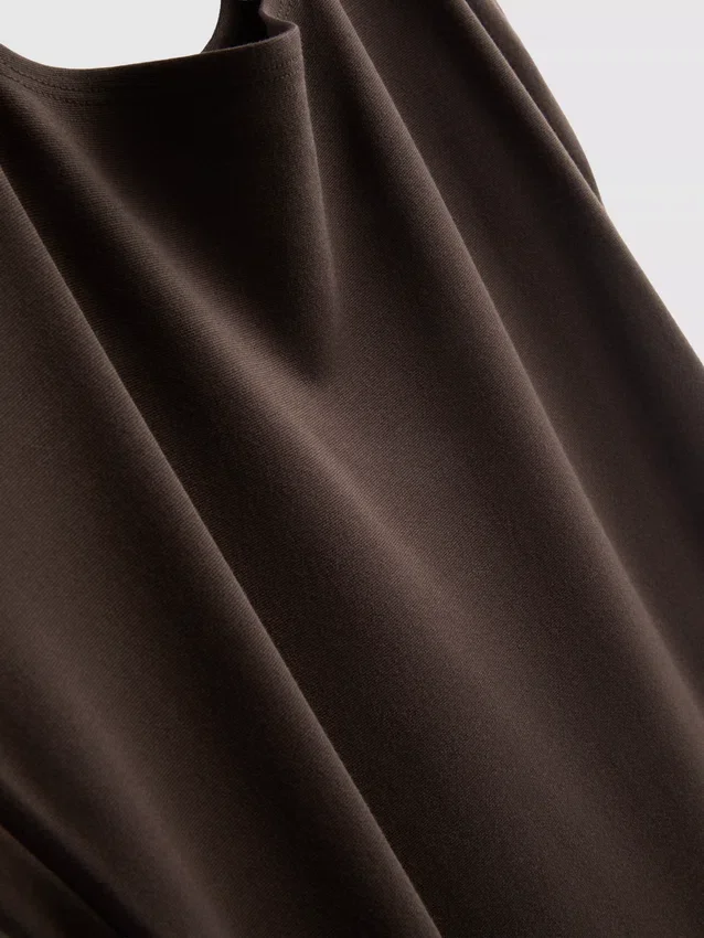 Second skin square neck midi dress