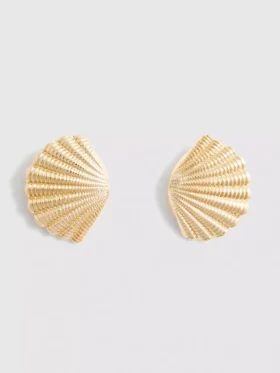 Shell stud earrings