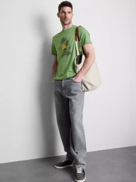 Shoreline society graphic t-shirt