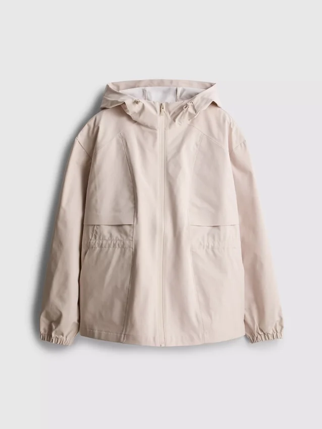 Short cinched rain jacket