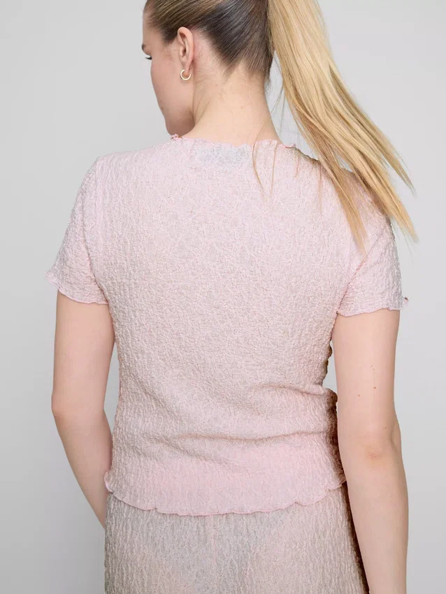 Short-sleeve crinkle top