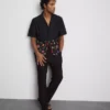 Short sleeve embroidered shirt