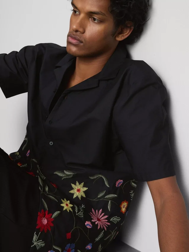 Short sleeve embroidered shirt
